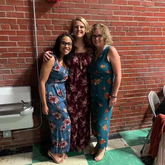 Meet your Posher, Robbi - Picture 1 of 1